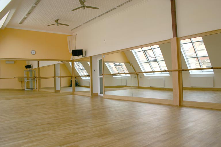studio2.jpg